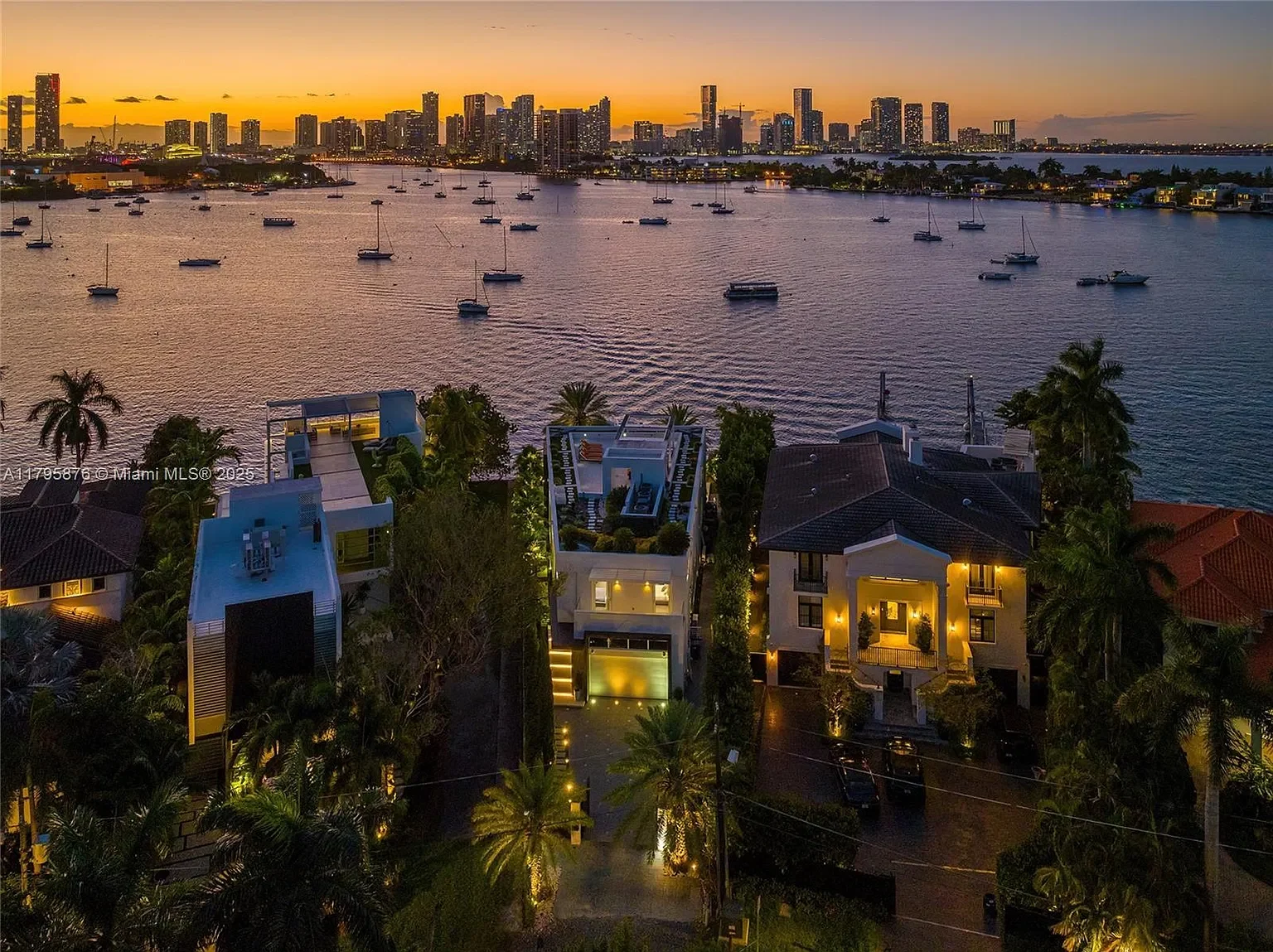 Palm Island & Hibiscus Island neighborhood editorial imagery